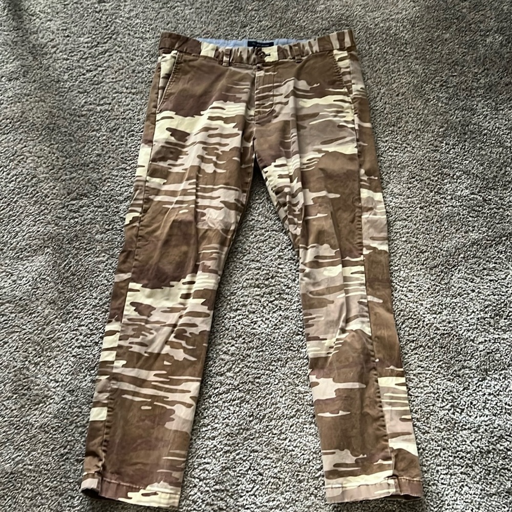 Tommy Hilfiger camo jeans